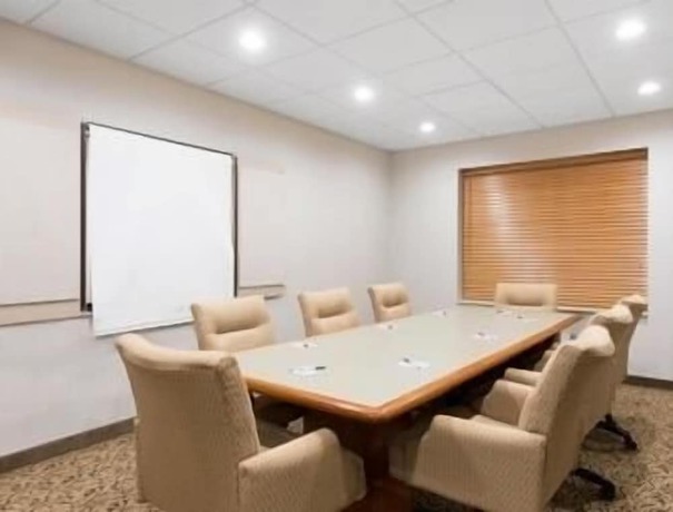 Imagen de los interiores del Hotel Spark by Hilton Mechanicsburg. Foto 16