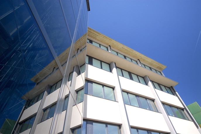 Imagen de los exteriores del Hotel Spark by Hilton Milan Linate Airport. Foto 14