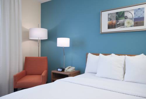 Imagen de la habitación del Hotel Spark by Hilton Moline Quad Cities. Foto 2
