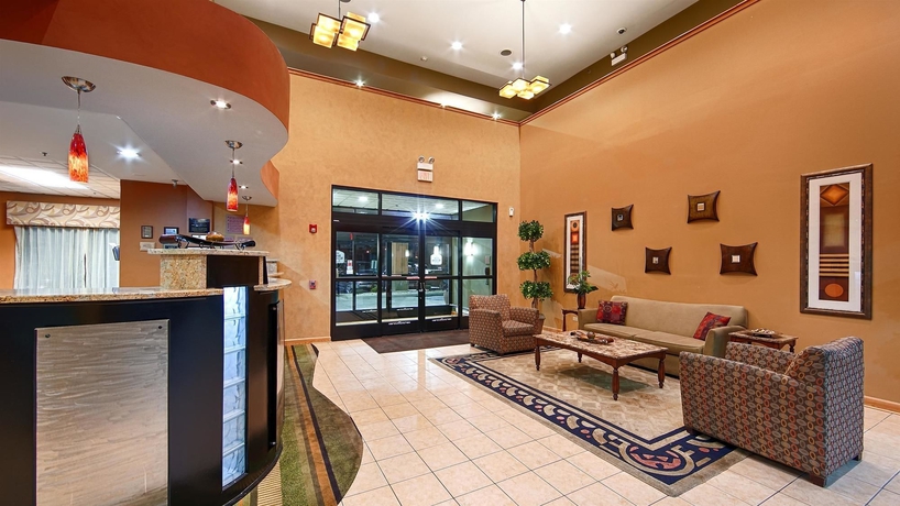 Imagen de los interiores del Hotel Spark by Hilton Oak Forest. Foto 8