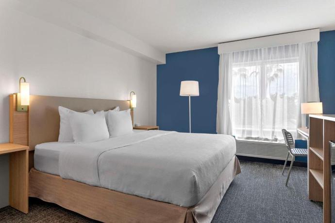 Imagen general del Hotel Spark by Hilton Orlando near SeaWorld. Foto 8