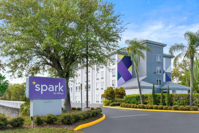 Imagen general del Hotel Spark by Hilton Orlando near SeaWorld. Foto 20