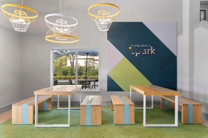 Imagen general del Hotel Spark by Hilton Orlando near SeaWorld. Foto 10