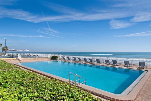 Imagen general del Hotel Spark by Hilton Ormond Beach Oceanfront. Foto 8