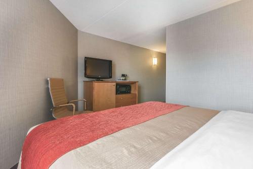 Imagen de la habitación del Hotel Spark by Hilton Oshawa. Foto 18