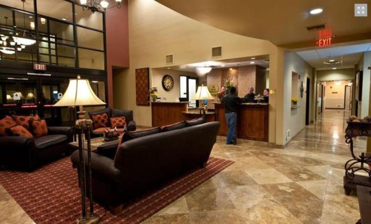 Imagen de los interiores del Hotel Spark by Hilton Phoenix East Mesa. Foto 18