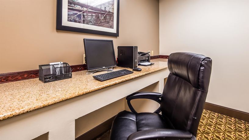 Imagen de los interiores del Hotel Spark by Hilton Rahway. Foto 19