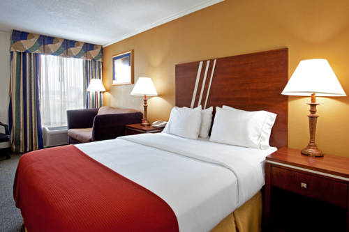Imagen de la habitación del Hotel Spark by Hilton Roanoke Civic Center. Foto 5