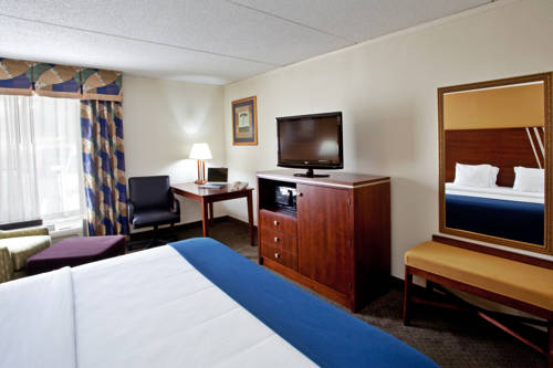 Imagen de la habitación del Hotel Spark by Hilton Roanoke Civic Center. Foto 7