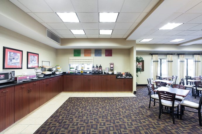 Imagen del bar/restaurante del Hotel Spark by Hilton San Antonio Airport. Foto 1