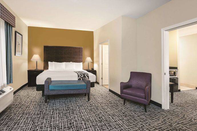 Imagen de la habitación del Hotel Spark by Hilton San Antonio Dominion. Foto 6