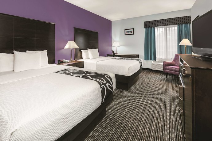 Imagen de la habitación del Hotel Spark by Hilton San Antonio Dominion. Foto 12
