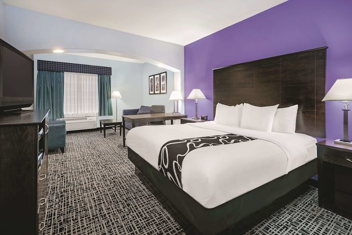 Imagen de la habitación del Hotel Spark by Hilton San Antonio Dominion. Foto 15