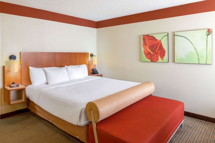 Imagen de la habitación del Hotel Spark by Hilton Savannah Midtown. Foto 10