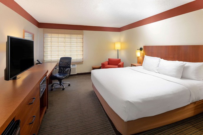 Imagen de la habitación del Hotel Spark by Hilton Savannah Midtown. Foto 13
