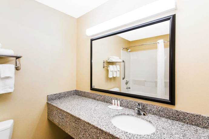 Imagen de la habitación del Hotel Spark by Hilton Savannah South I-95. Foto 11