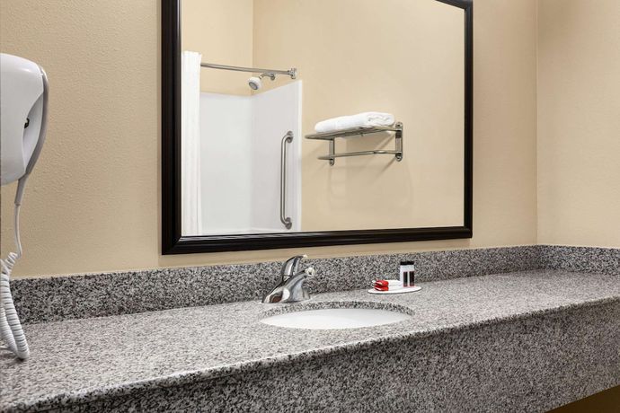 Imagen de la habitación del Hotel Spark by Hilton Savannah South I-95. Foto 17