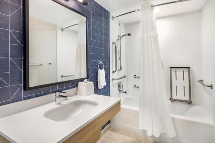 Imagen general del Hotel Spark by Hilton Seattle Airport. Foto 7