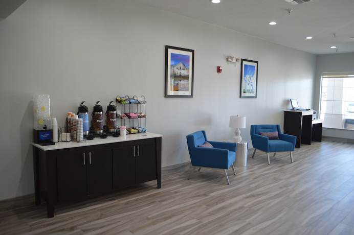 Imagen de los interiores del Hotel Spark by Hilton Selma. Foto 19