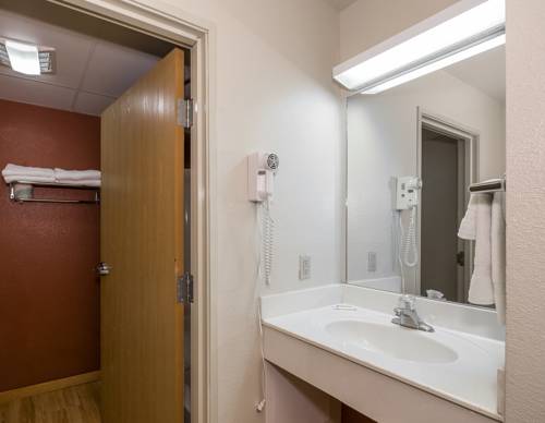 Imagen de la habitación del Hotel Spark by Hilton St. Robert Fort Leonard Wood. Foto 7