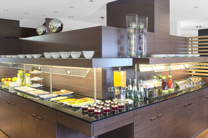 Imagen del bar/restaurante del Hotel Spark by Hilton Stuttgart Sindelfingen. Foto 5