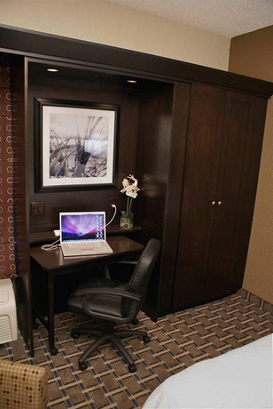 Imagen de la habitación del Hotel Spark by Hilton Tampa Brandon. Foto 4