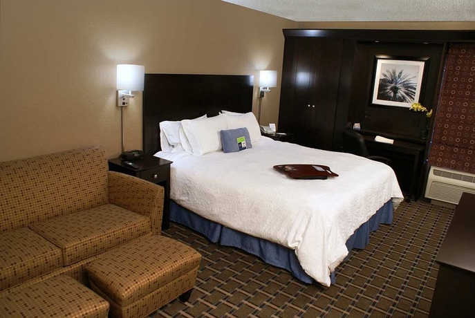 Imagen de la habitación del Hotel Spark by Hilton Tampa Brandon. Foto 6