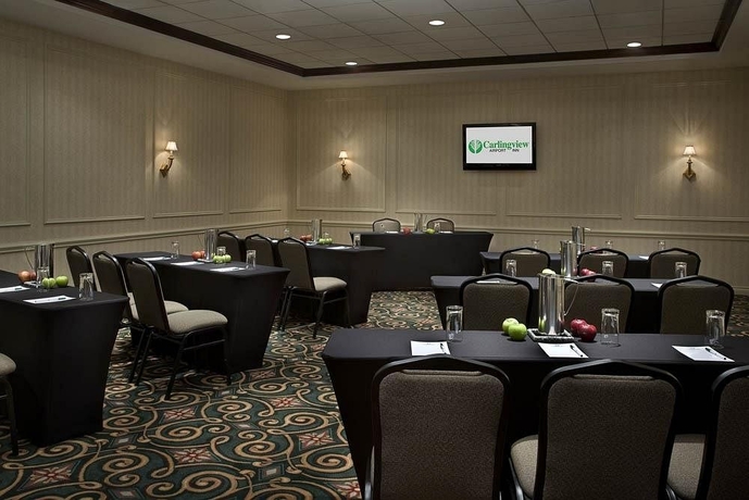 Imagen de los interiores del Hotel Spark by Hilton Toronto Airport. Foto 6