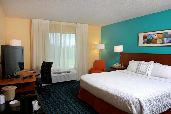 Imagen de la habitación del Hotel Spark by Hilton Traverse City. Foto 1