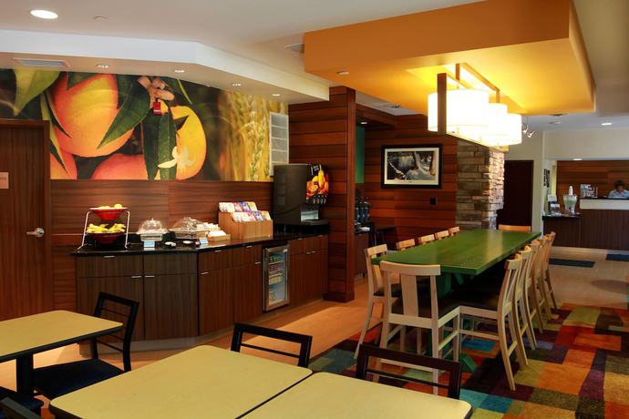 Imagen de los interiores del Hotel Spark by Hilton Traverse City. Foto 5
