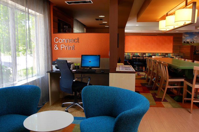 Imagen de los interiores del Hotel Spark by Hilton Traverse City. Foto 7
