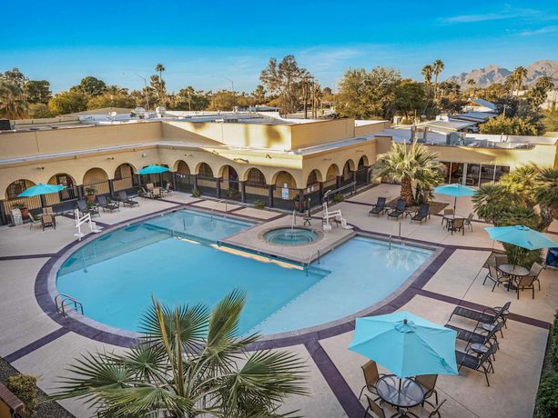 Imagen general del Hotel Spark by Hilton Tucson Reid Park. Foto 1