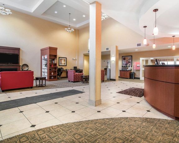 Imagen de los interiores del Hotel Spark by Hilton Vestal Binghamton University Area. Foto 17