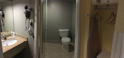 Imagen de la habitación del Hotel Spark by Hilton Virginia Beach Oceanfront. Foto 10