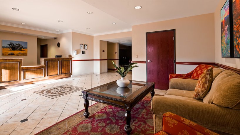 Imagen de los interiores del Hotel Spark by Hilton Yucca Valley Joshua Tree. Foto 14