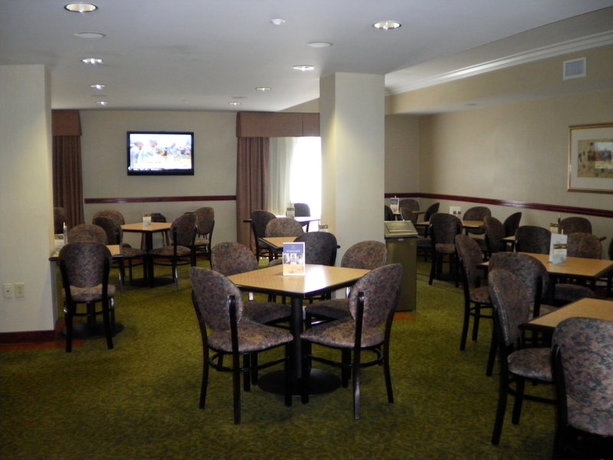 Imagen del bar/restaurante del Hotel Spark by Hilton Yucca Valley Joshua Tree. Foto 3