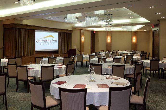 Imagen de los interiores del Hotel Sparkling Hill Resort and Spa - Adults Only. Foto 10