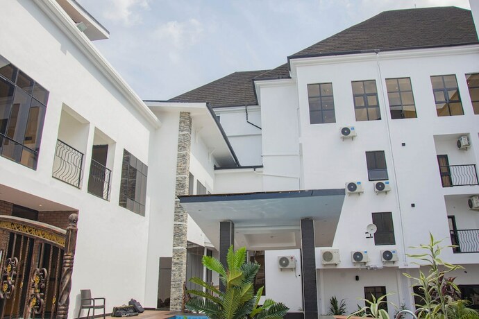 Imagen general del Hotel Sparklyns And Suites. Foto 2