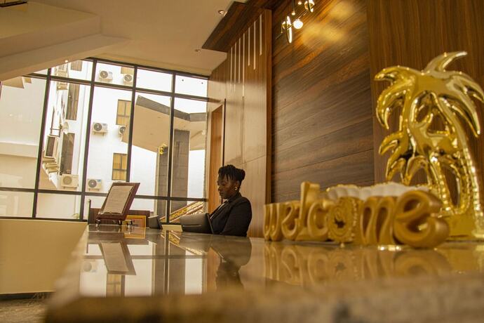 Imagen general del Hotel Sparklyns And Suites. Foto 3