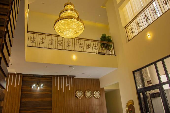 Imagen general del Hotel Sparklyns And Suites. Foto 5