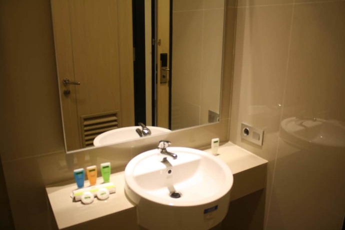 Imagen de la habitación del Hotel Sparks Odeon Sukabumi. Foto 22