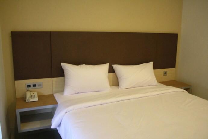 Imagen de la habitación del Hotel Sparks Odeon Sukabumi. Foto 35