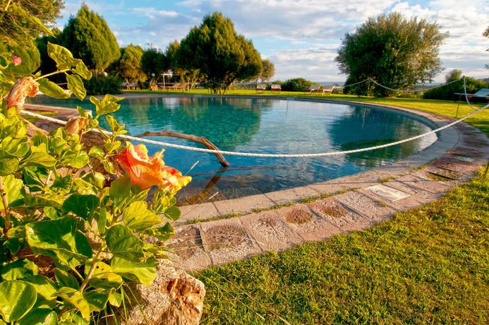Imagen de la piscina del Hotel Spartivento. Foto 19