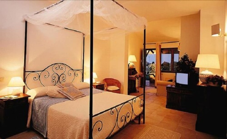 Imagen de la habitación del Hotel Spartivento. Foto 13