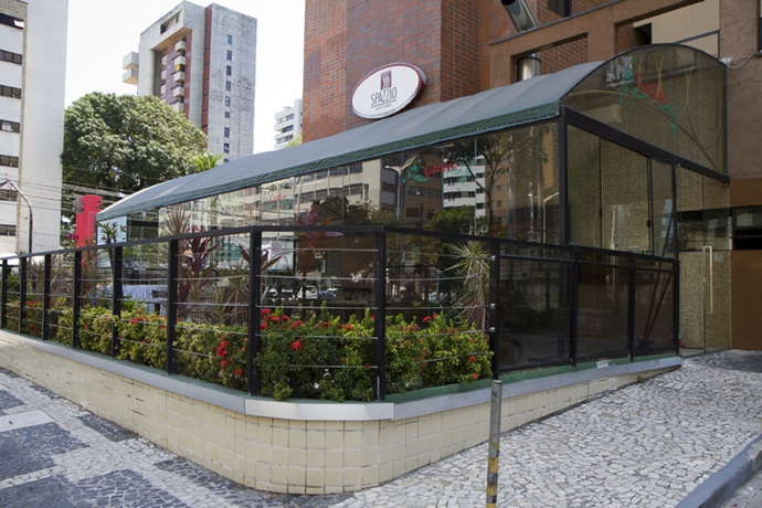 Imagen de los exteriores del Hotel Spazzio Residence. Foto 8