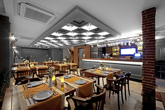 Imagen del bar/restaurante del Hotel Spectra. Foto 4