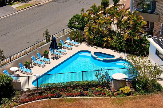 Imagen de la piscina del Hotel Spectrum Apartments. Foto 6