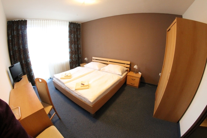 Imagen de la habitación del Hotel Spectrum. Foto 8