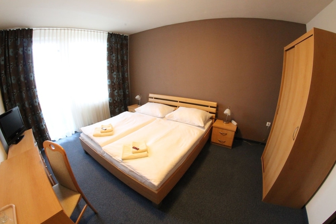 Imagen de la habitación del Hotel Spectrum. Foto 11