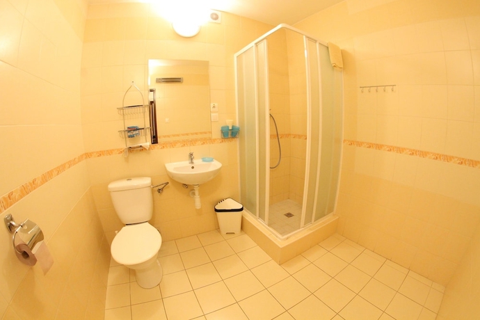 Imagen de la habitación del Hotel Spectrum. Foto 18